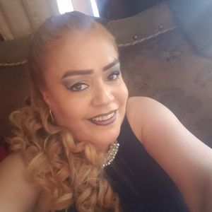 Meet your Posher, Mireya